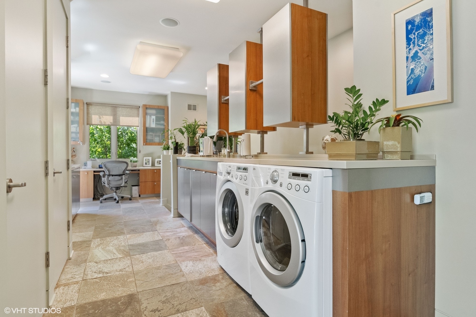 1632 Saunders Road Riverwoods, IL 60015 - Photo 28 of 38 a living room with furniture and large windows