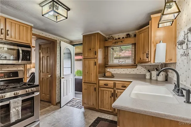 $595,000 | 118 East Avenue, Webb, NY 13331