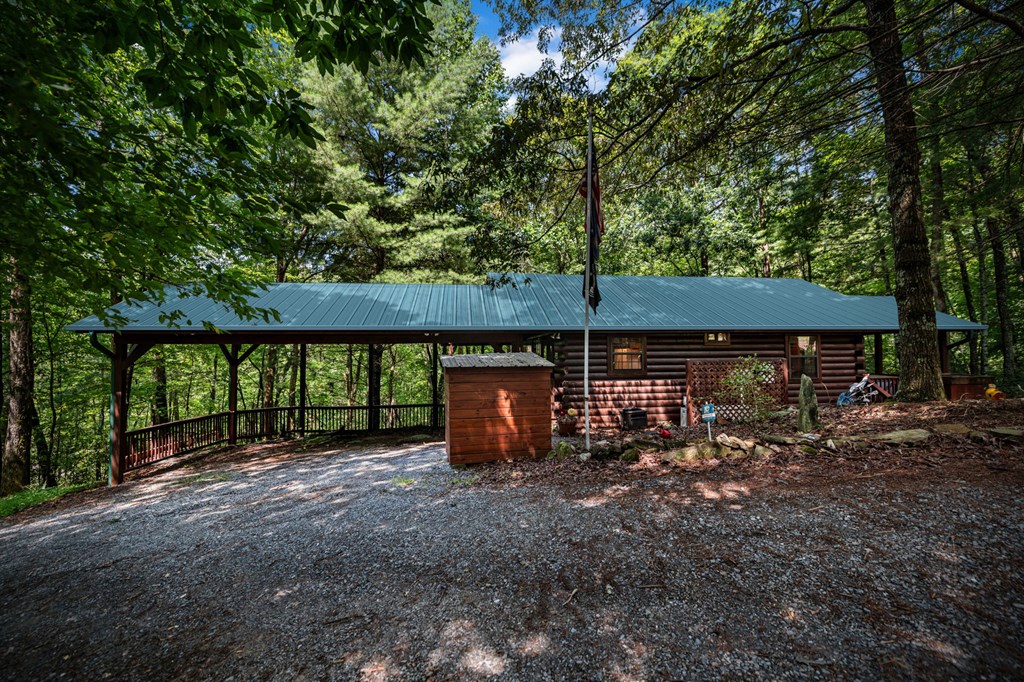 120 Tomahawk Blue Ridge Blue Ridge, GA 30513 - Photo 51 of 56 an outdoor view of house with backyard