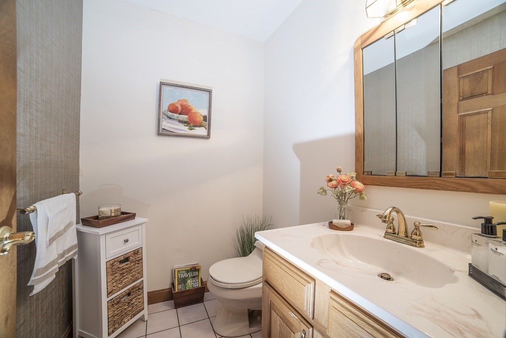 59 Woodlot Road Amherst, MA 01002 - Photo 17 of 38 Gallery Image 17