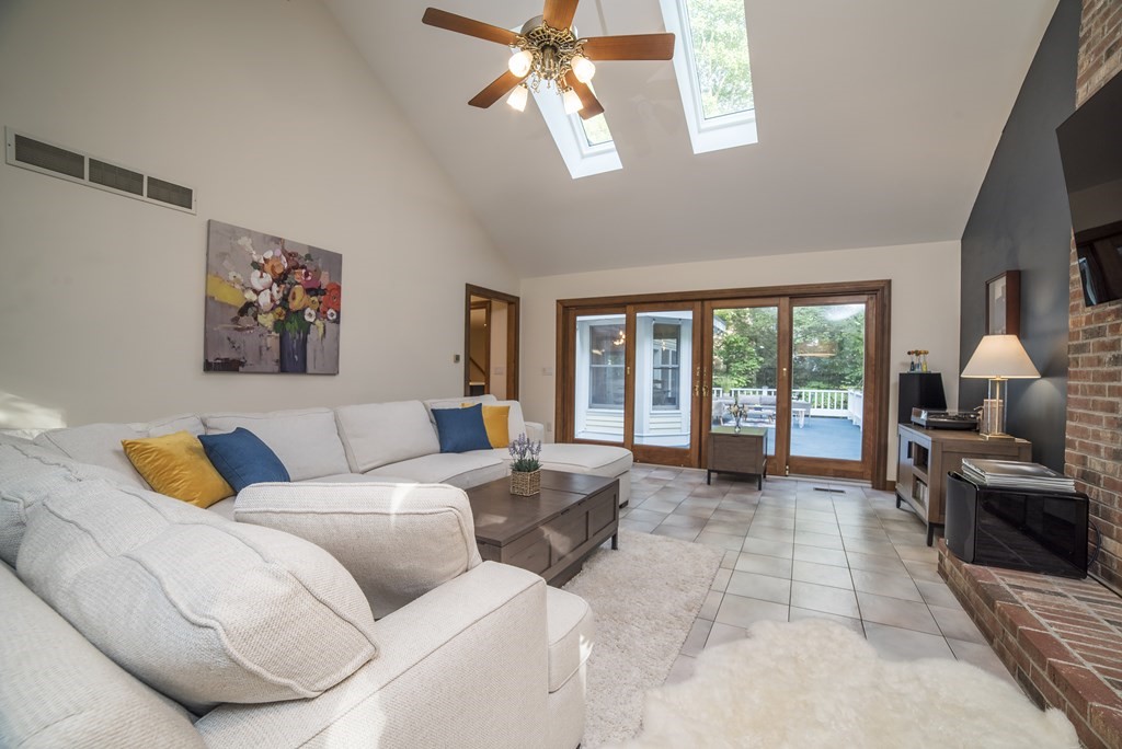 59 Woodlot Road Amherst, MA 01002 - Photo 19 of 38 Gallery Image 19