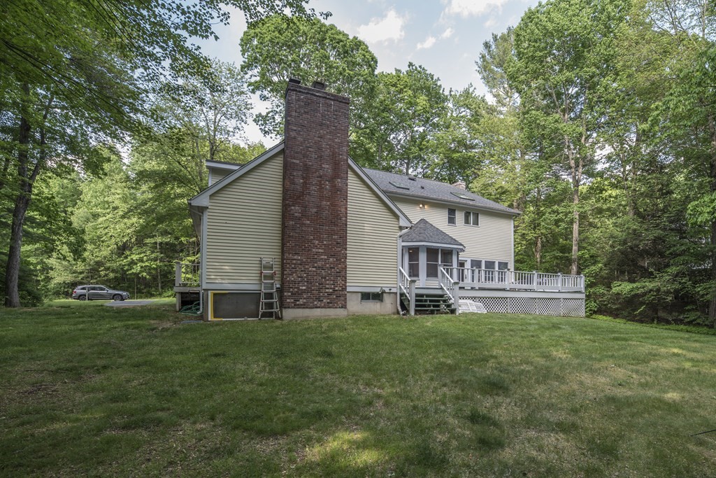 59 Woodlot Road Amherst, MA 01002 - Photo 3 of 38 Gallery Image 3