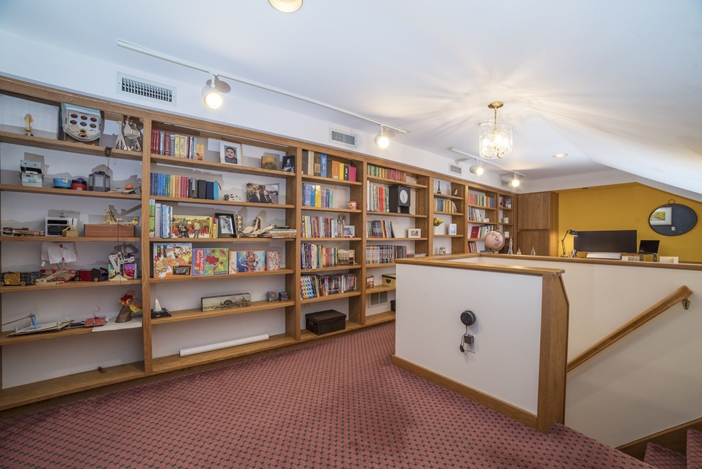 59 Woodlot Road Amherst, MA 01002 - Photo 33 of 38 Gallery Image 33