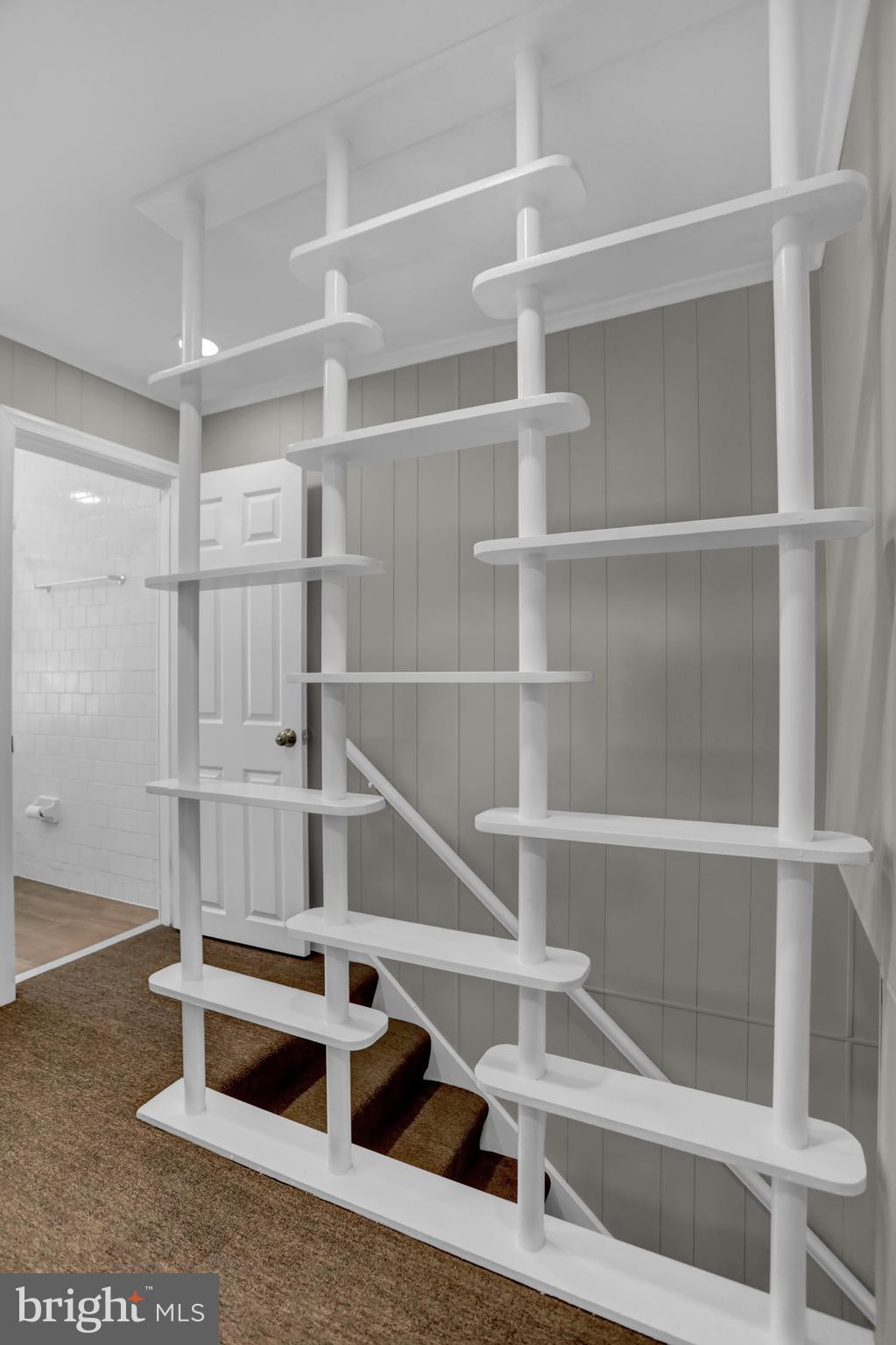 2857 Plainfield Road Baltimore, MD 21222 - Photo 11 of 38 a view of entryway