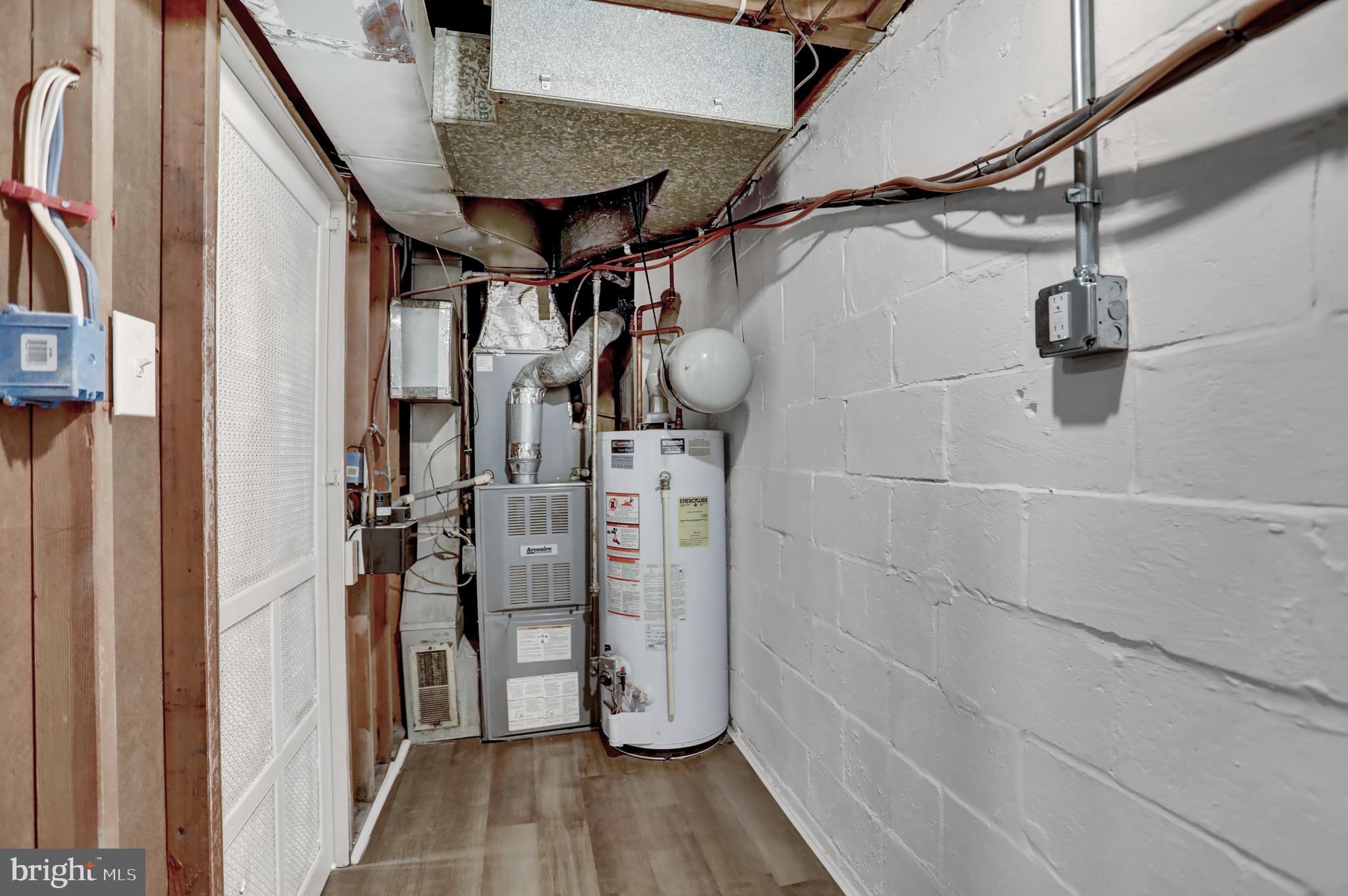 2857 Plainfield Road Baltimore, MD 21222 - Photo 25 of 38