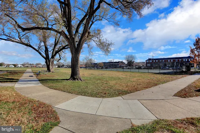 $1,995 | 2857 Plainfield Road, Baltimore, MD 21222