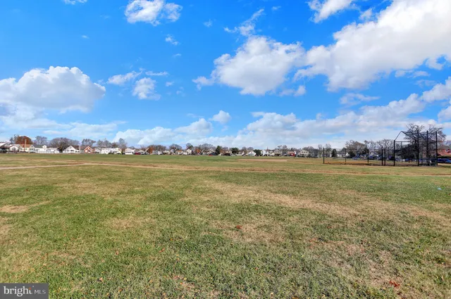 $1,995 | 2857 Plainfield Road, Baltimore, MD 21222