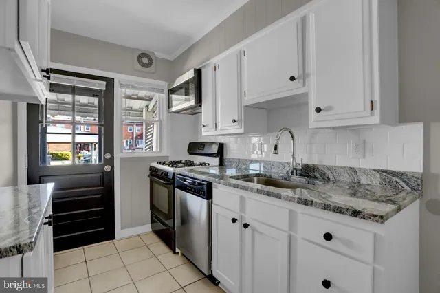 $1,995 | 2857 Plainfield Road, Baltimore, MD 21222