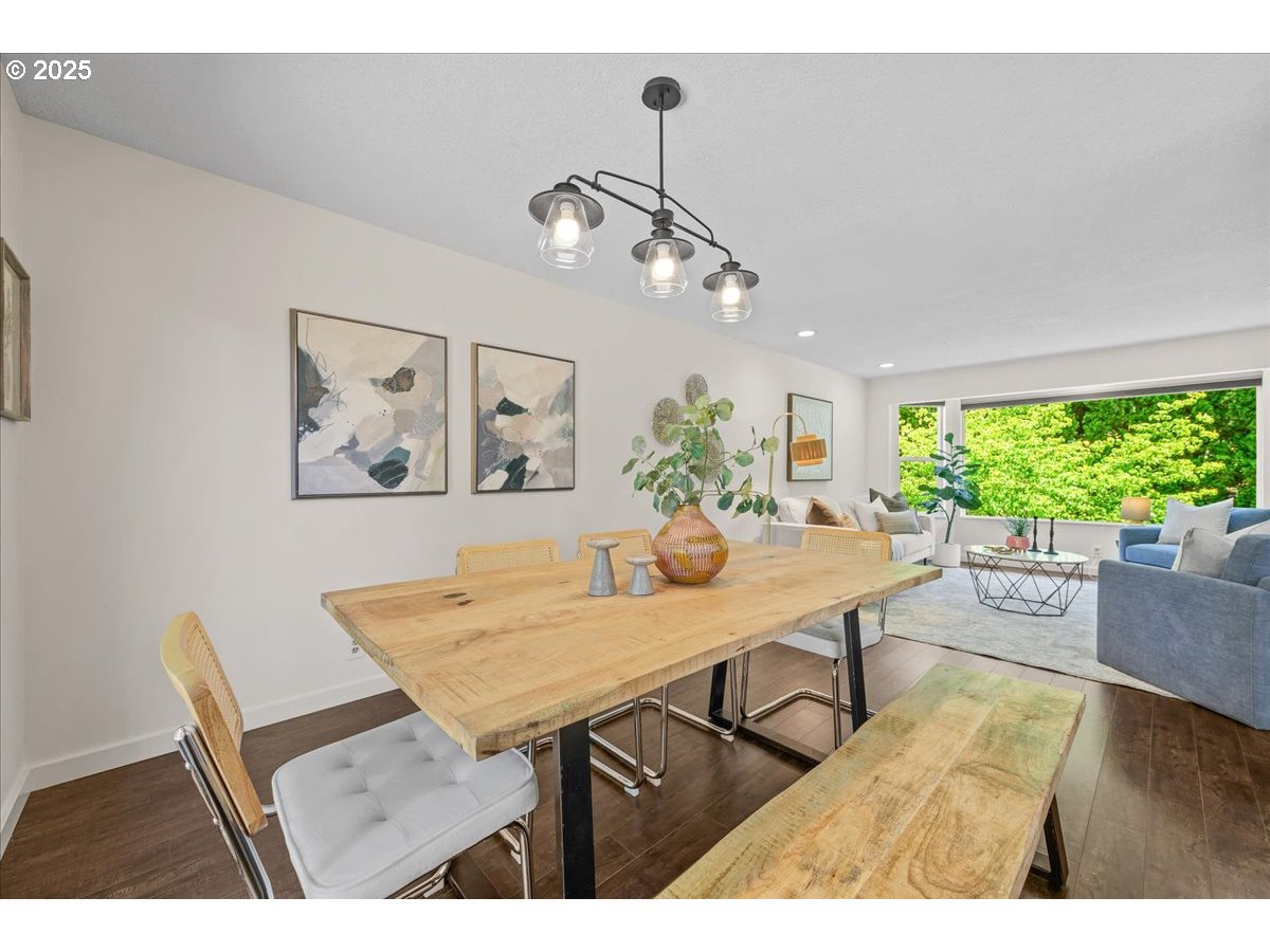 885 Southwest Spring Lane Portland, OR 97225 - Photo 12 of 48 Gallery Image 12