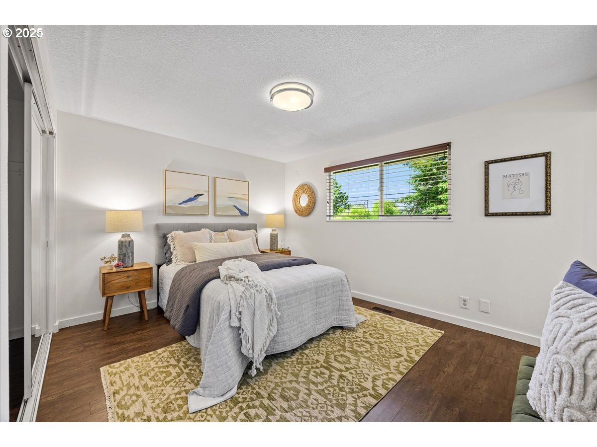 885 Southwest Spring Lane Portland, OR 97225 - Photo 18 of 48 Gallery Image 18