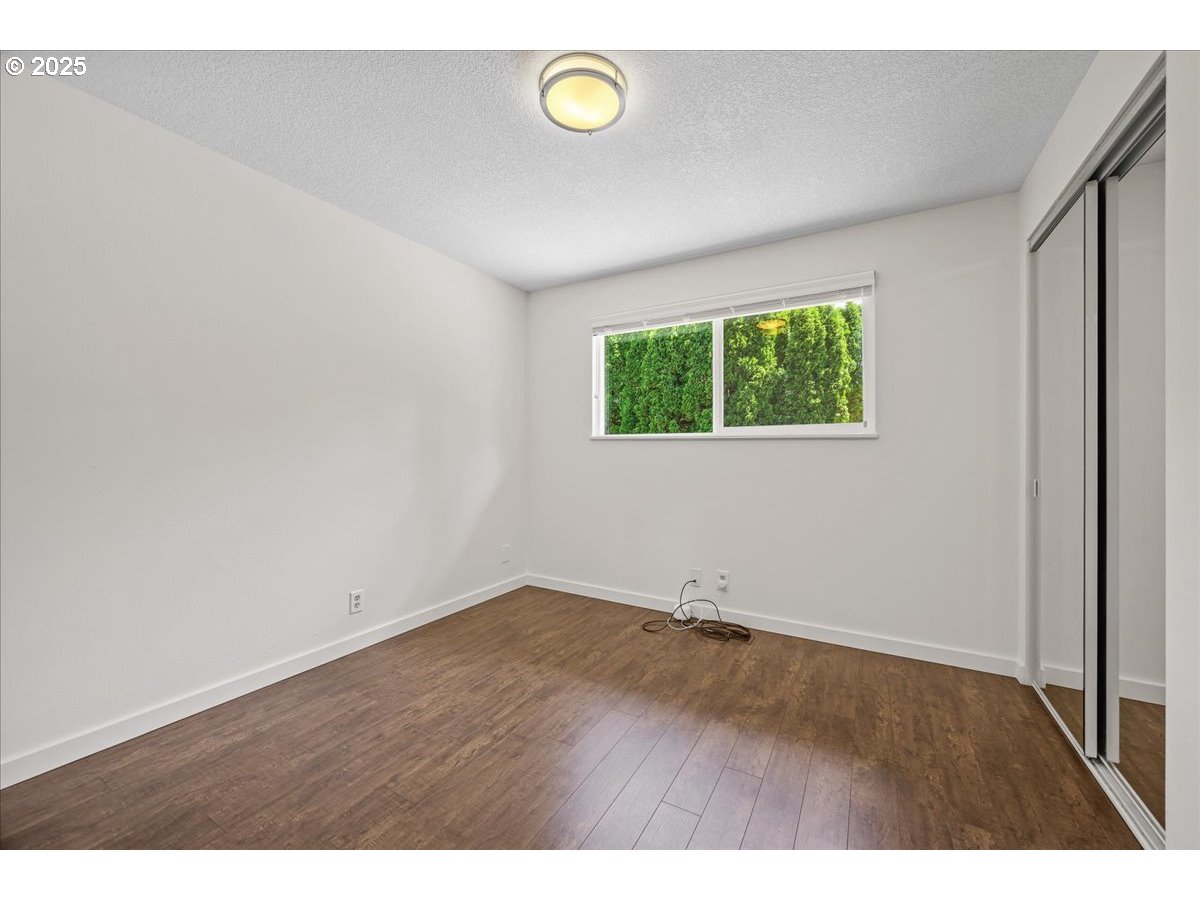 885 Southwest Spring Lane Portland, OR 97225 - Photo 21 of 48 Gallery Image 21