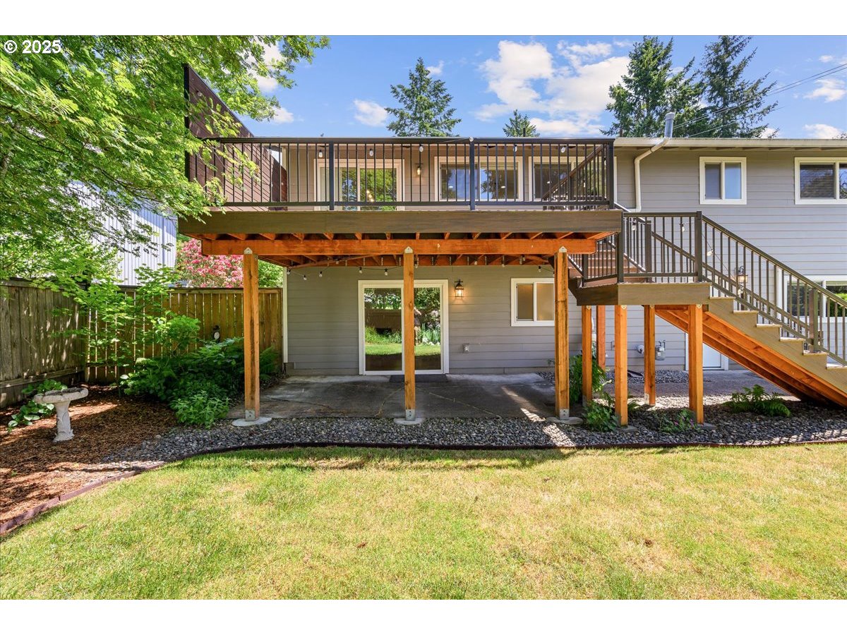 885 Southwest Spring Lane Portland, OR 97225 - Photo 32 of 48 Gallery Image 32