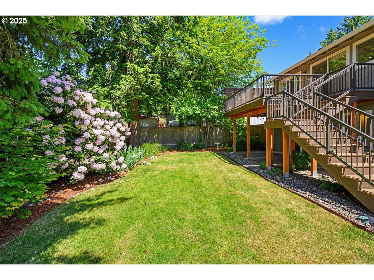 885 Southwest Spring Lane Portland, OR 97225 - Photo 33 of 48 Gallery Image 33