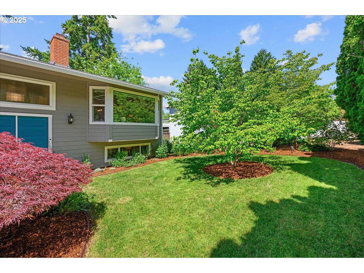 885 Southwest Spring Lane Portland, OR 97225 - Photo 41 of 48 Gallery Image 41
