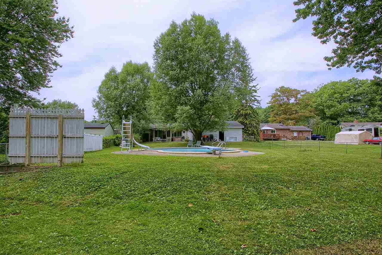 48660 Callens Road Chesterfield, MI 48047 - Photo 33 of 34