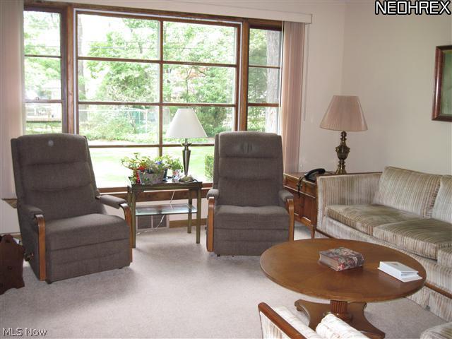 4621 Birchwold Road South Euclid, OH 44121 - Photo 8 of 12