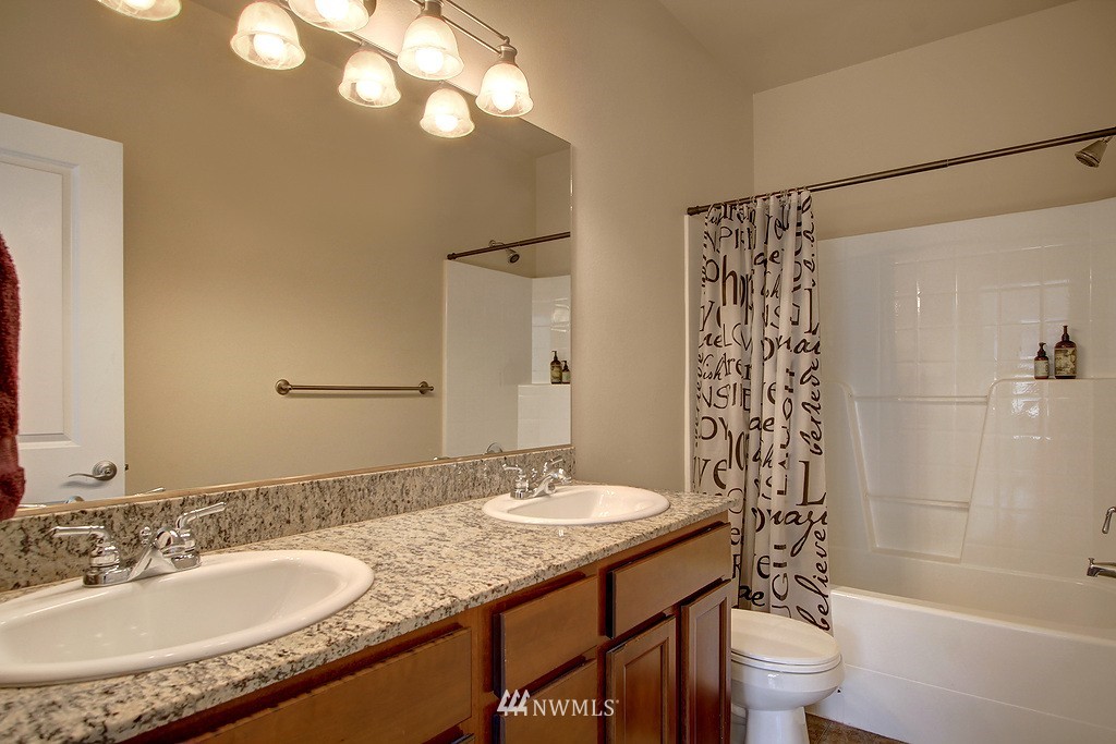 2034 112th Street Southwest Everett, WA 98204 - Photo 9 of 14 Gallery Image 9