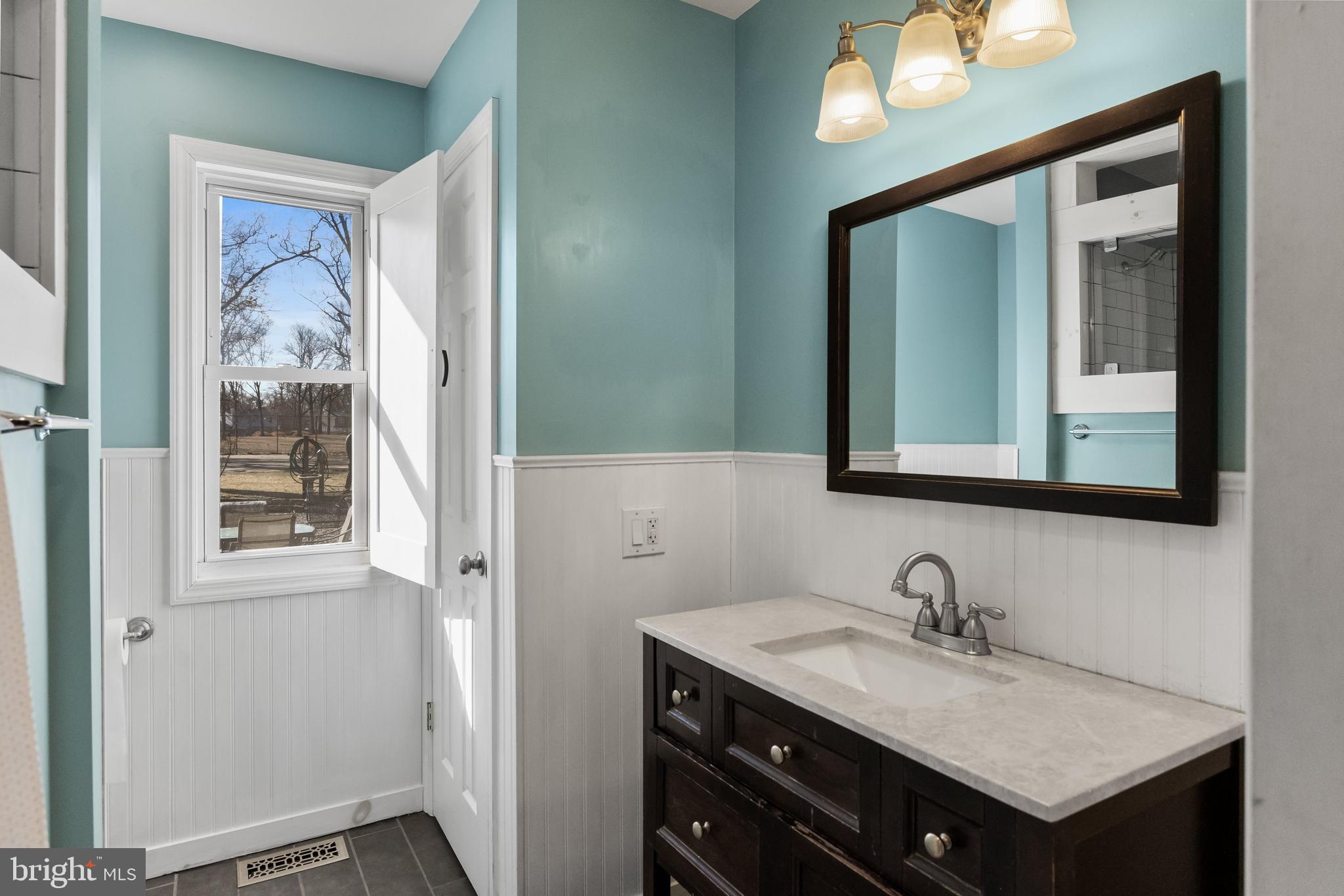 611 Delanco Road Edgewater Park, NJ 08010 - Photo 22 of 45