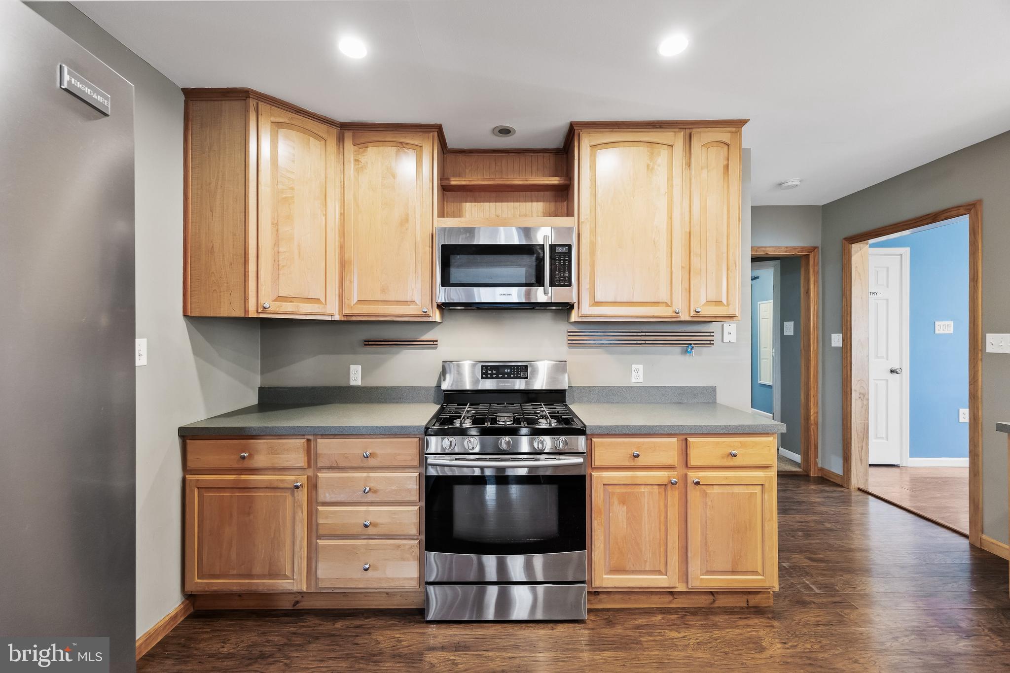 611 Delanco Road Edgewater Park, NJ 08010 - Photo 8 of 45
