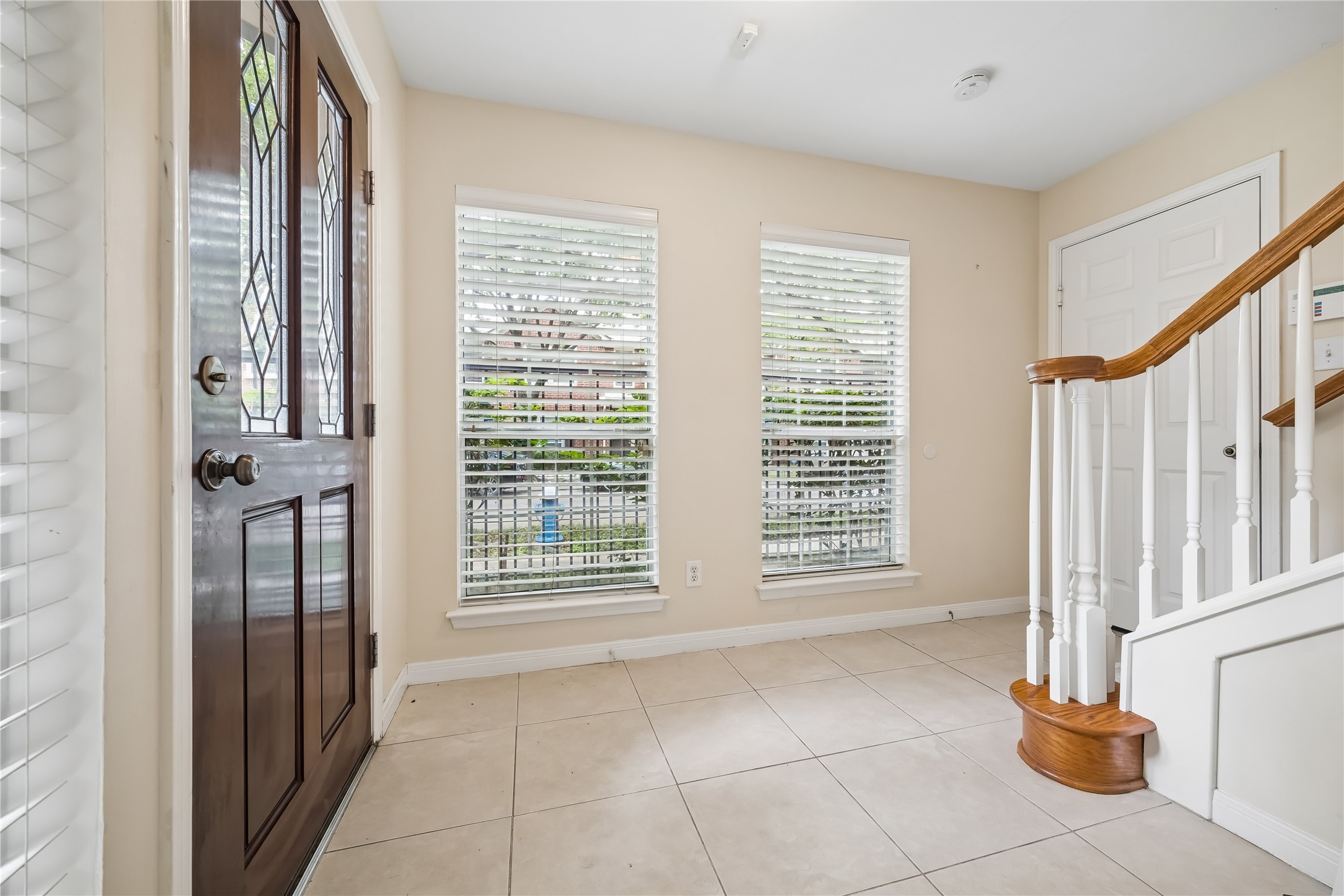 3003 Terrace Hills Lane Houston, TX 77007 - Photo 1 of 18