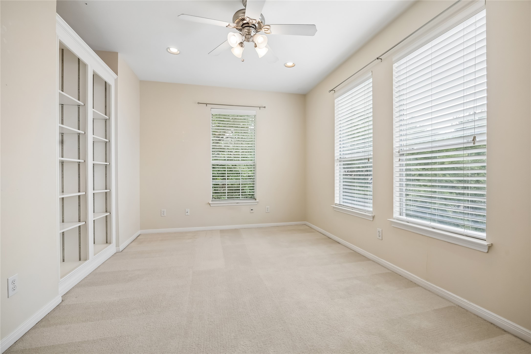 3003 Terrace Hills Lane Houston, TX 77007 - Photo 11 of 18