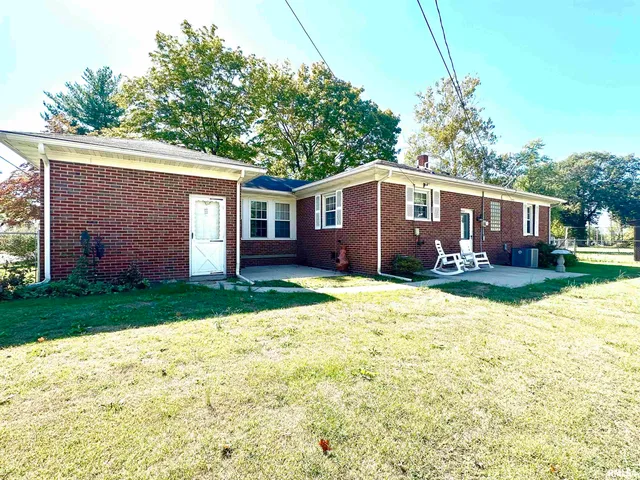 $129,900 | 420 West 3rd Street, Centralia, IL 62801