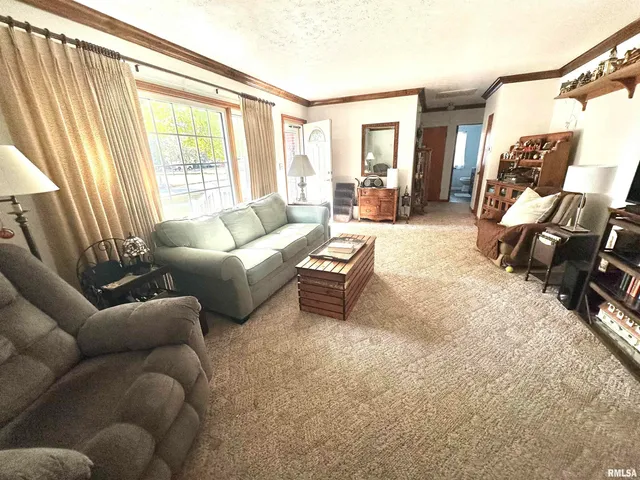 $129,900 | 420 West 3rd Street, Centralia, IL 62801