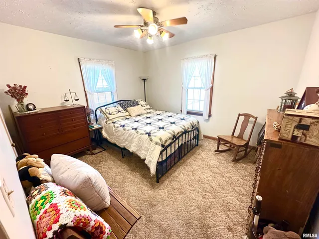 $129,900 | 420 West 3rd Street, Centralia, IL 62801