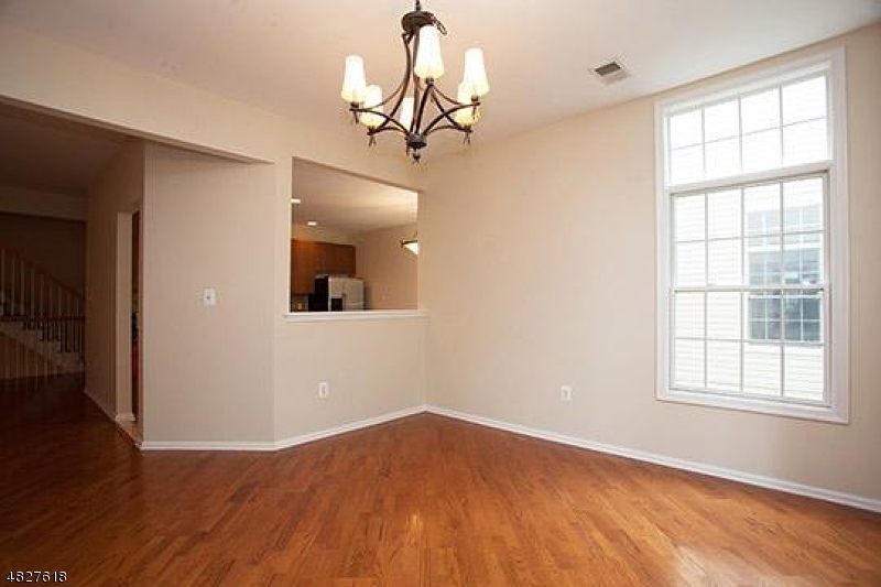321 Edmonton Court Livingston, NJ 07039 - Photo 6 of 13