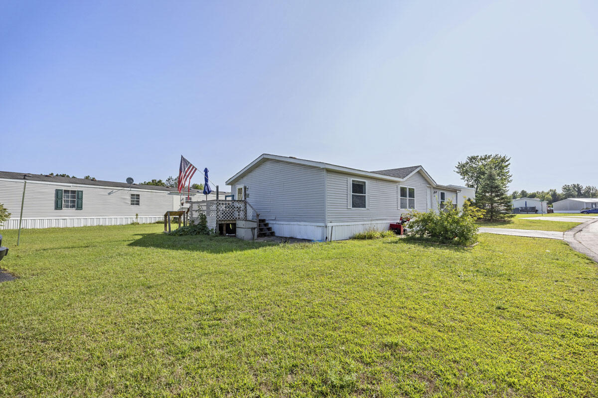 525 East Rainbow Road Newaygo, MI 49337 - Photo 20 of 20 IMG_1019