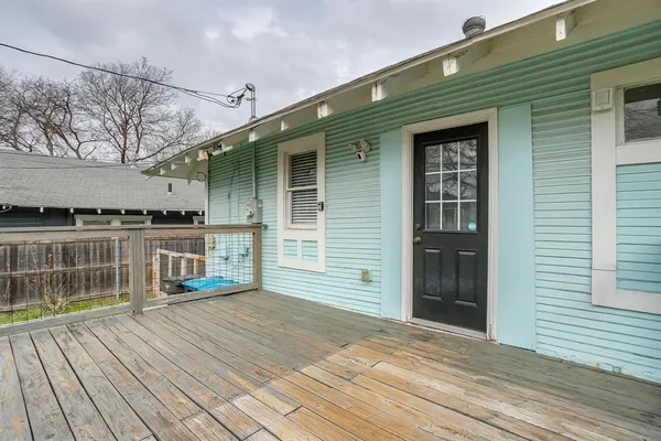 $319,500 | 1115 Hawthorne Avenue, Fort Worth, TX 76110