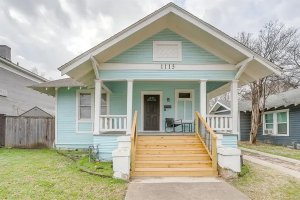 $319,500 | 1115 Hawthorne Avenue, Fort Worth, TX 76110