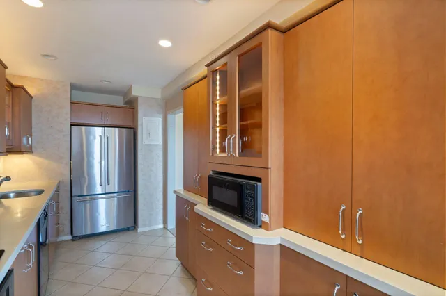 $795,000 | 45 Eastern Promenade, Unit 11J, Portland, ME 04101