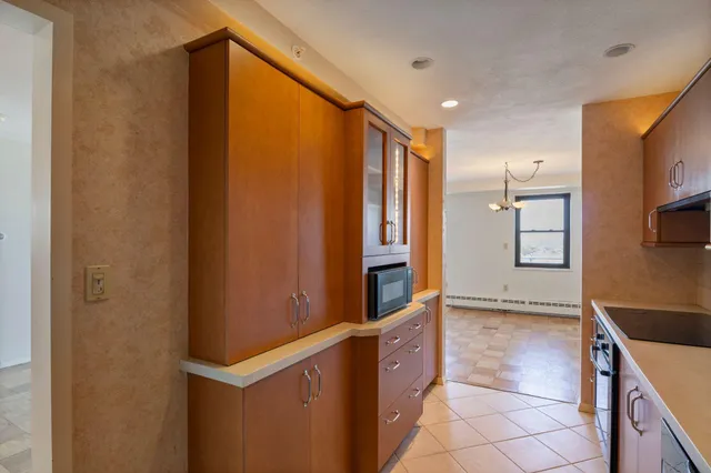 $795,000 | 45 Eastern Promenade, Unit 11J, Portland, ME 04101