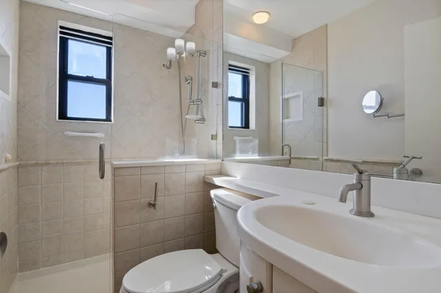 $795,000 | 45 Eastern Promenade, Unit 11J, Portland, ME 04101