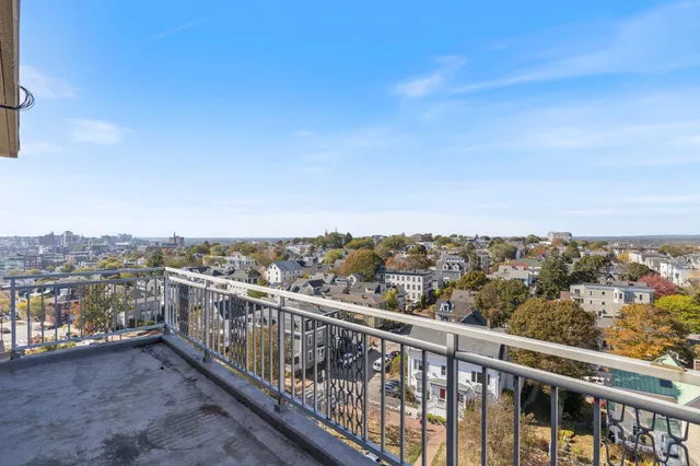 $795,000 | 45 Eastern Promenade, Unit 11J, Portland, ME 04101