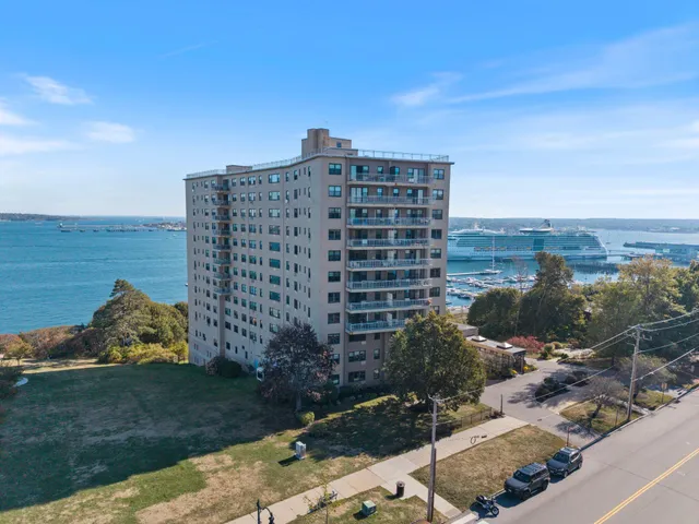 $795,000 | 45 Eastern Promenade, Unit 11J, Portland, ME 04101