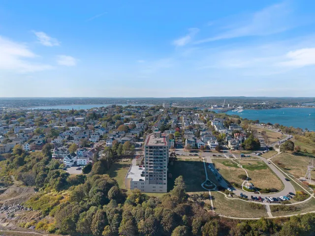 $795,000 | 45 Eastern Promenade, Unit 11J, Portland, ME 04101