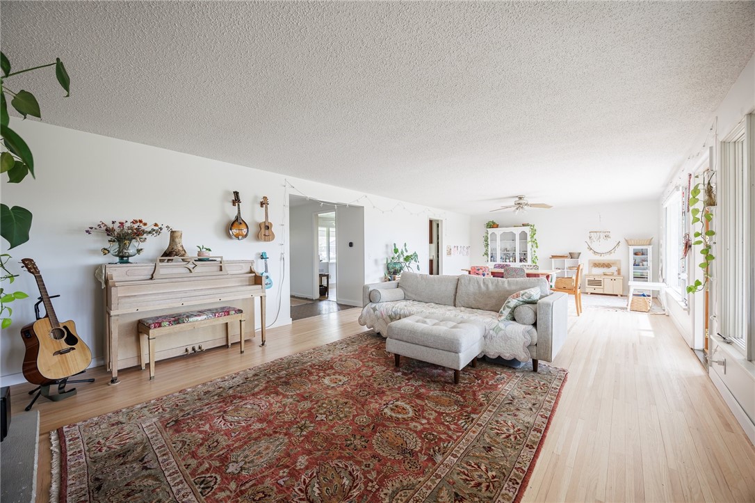 23 Eagle Rock Drive Irondequoit, NY 14609 - Photo 12 of 37