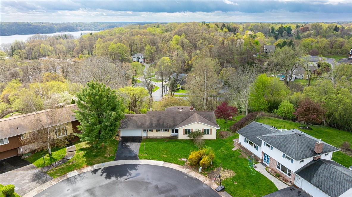 23 Eagle Rock Drive Irondequoit, NY 14609 - Photo 5 of 37