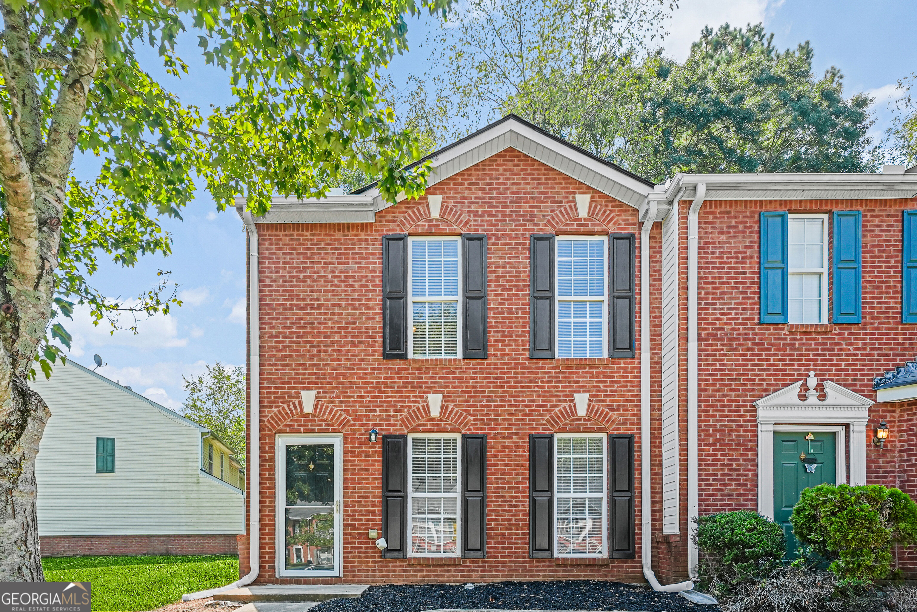 2805 Norfair Loop Lithonia, GA 30038 - Photo 1 of 27 End Unit with off the street parking