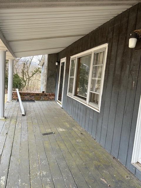 40 Fork Field Road Oneida, KY 40972 - Photo 4 of 16 IMG_1349