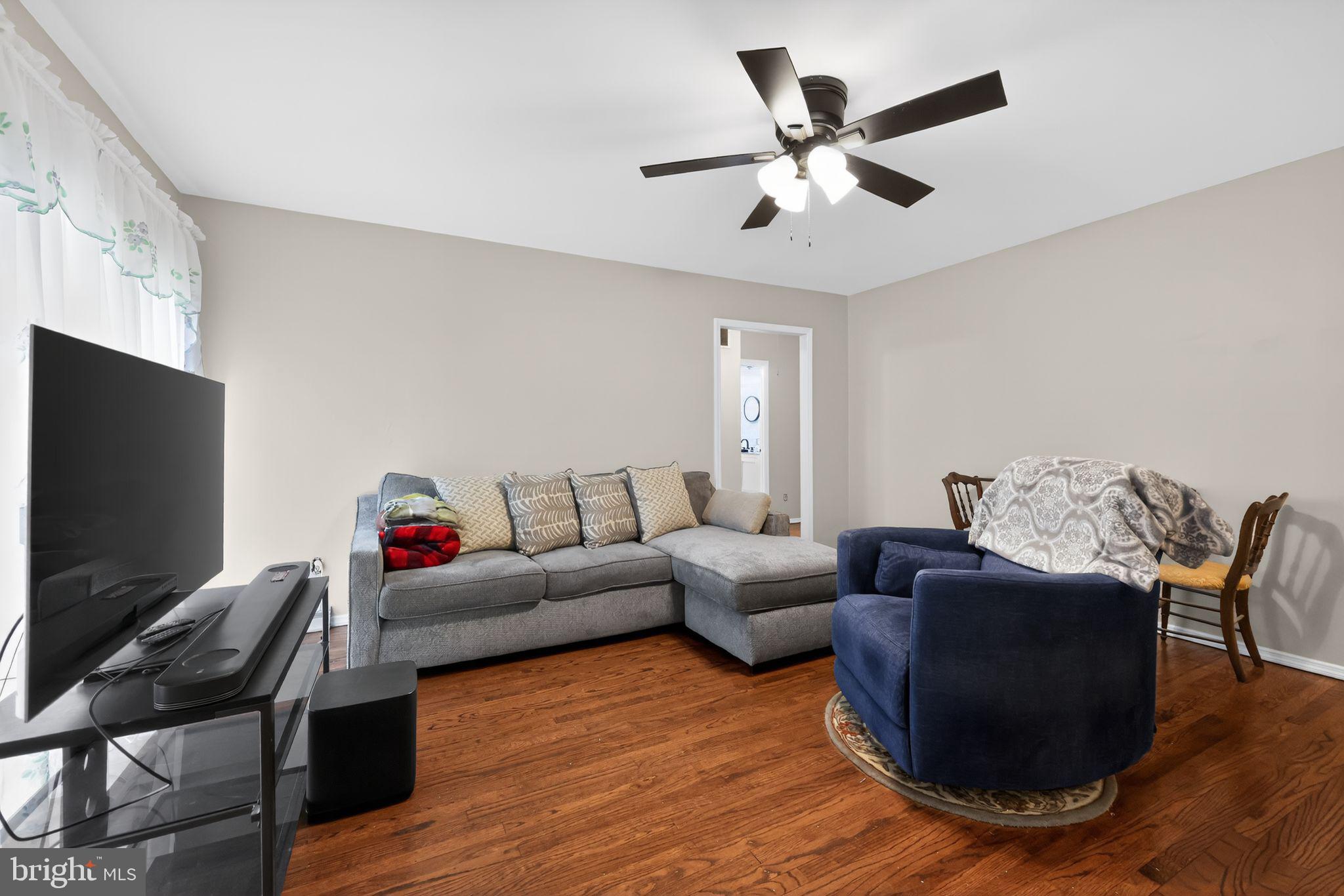 29 White Birch Road Blackwood, NJ 08012 - Photo 3 of 15