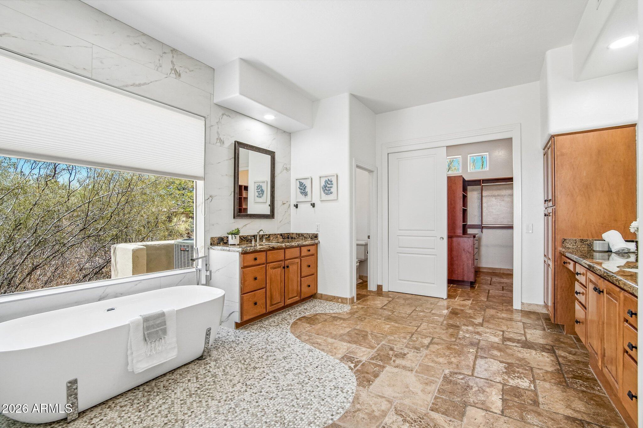8143 East Arroyo Seco Road Scottsdale, AZ 85266 - Photo 12 of 41