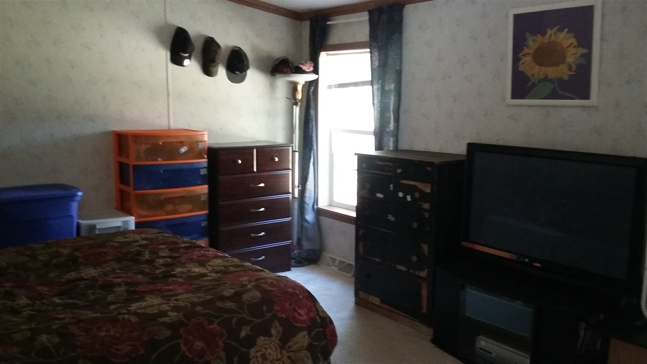 33 Roberts Road Canaan, NH 03741 - Photo 14 of 37