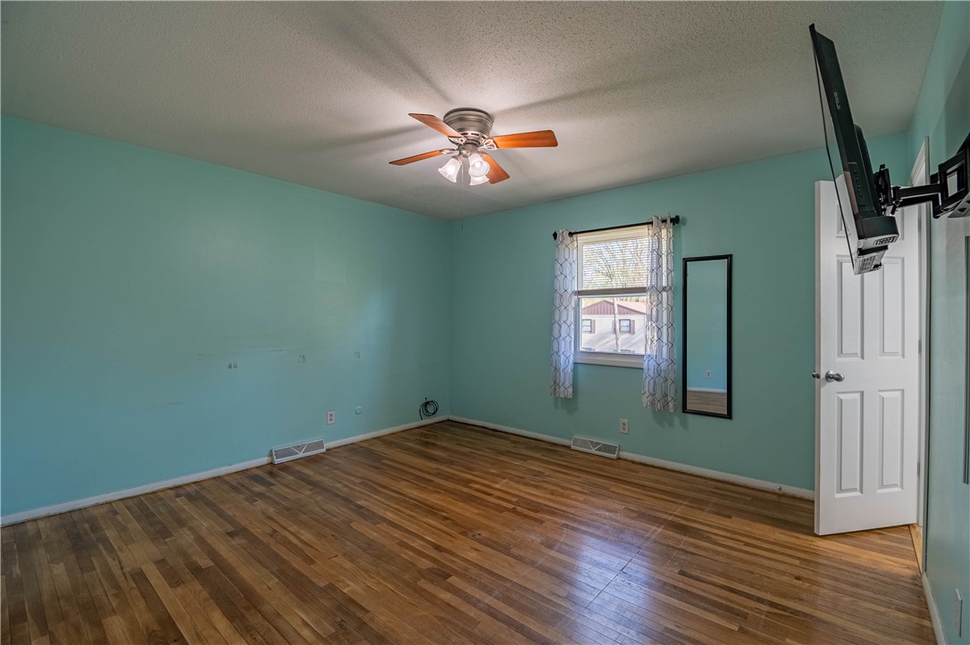 245 Dover Drive Decatur, IL 62521 - Photo 13 of 23