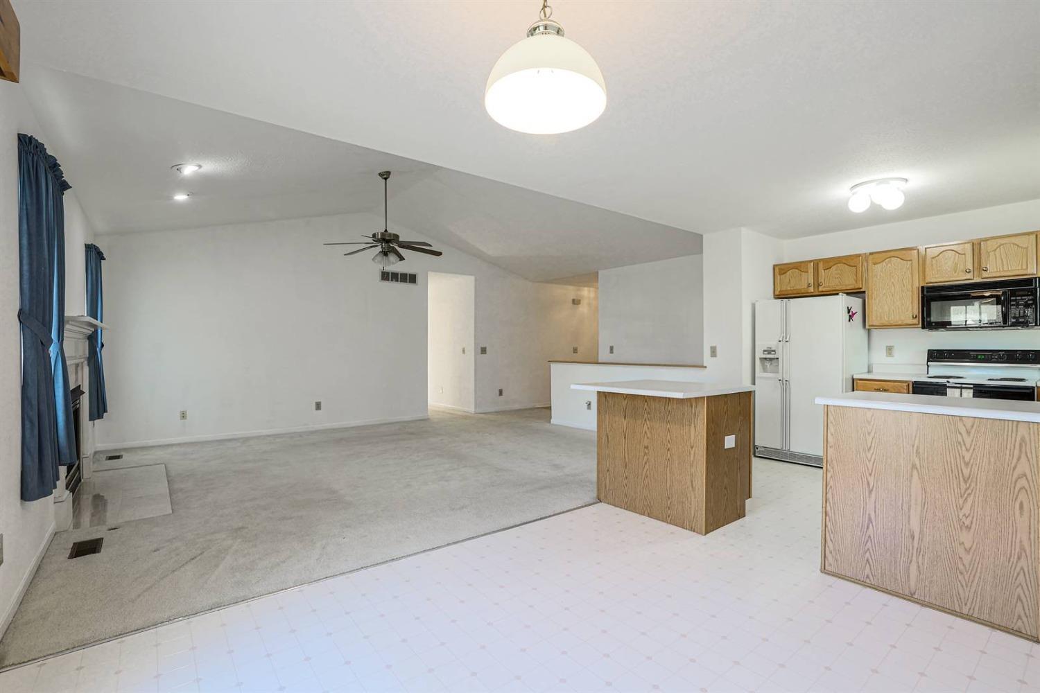 694 Regent Road Cincinnati, OH 45245 - Photo 11 of 33 Gallery Image 11
