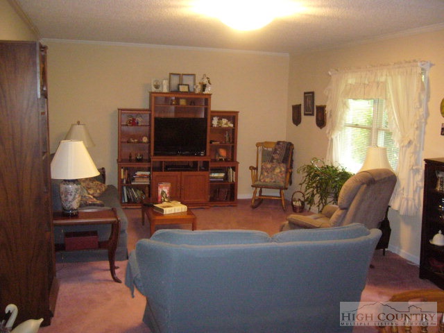 501 Oak Grove Road Boone, NC 28607 - Photo 6 of 11 Gallery Image 6