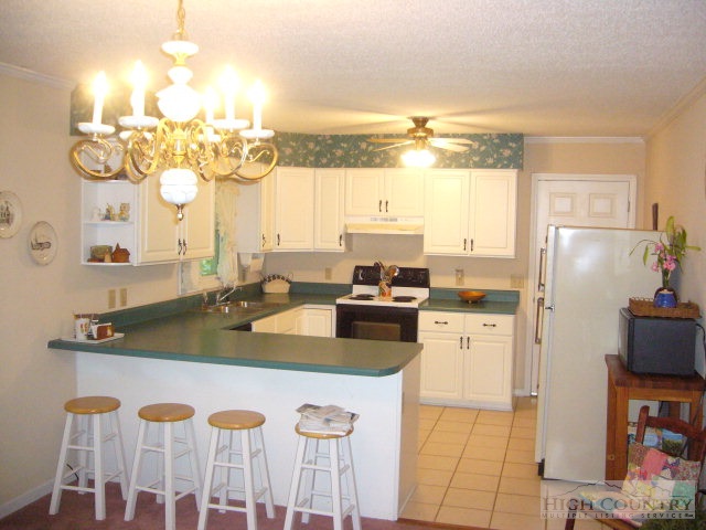 501 Oak Grove Road Boone, NC 28607 - Photo 8 of 11 Gallery Image 8