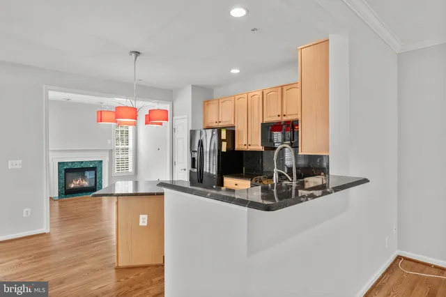$4,200 | 5120 Grimm Drive, Alexandria, VA 22304
